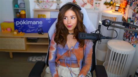 twitch streamers leaked nudes|POKIMANE SHOWS HER TITS ON TWITCH LIVE STREAM。